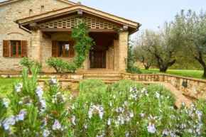 Charming Villa in the Antognolla Estate